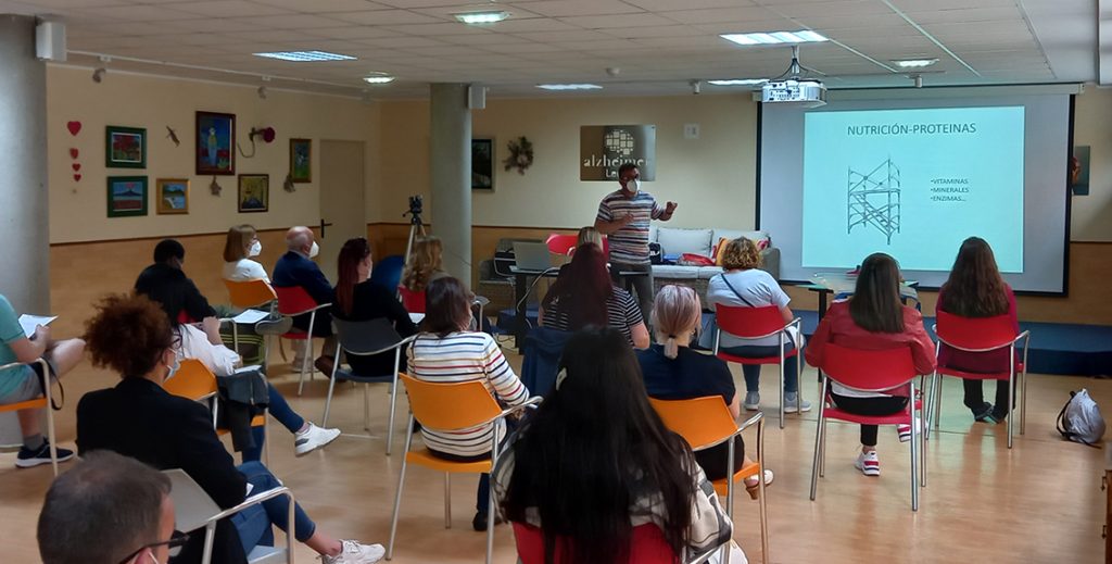 taller a familias y abierto a la sociedad sobre prevención y tratamiento de las úlceras por presión